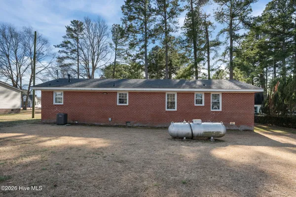 $142,500 | 305 East Eason Street, Macclesfield, NC 27852