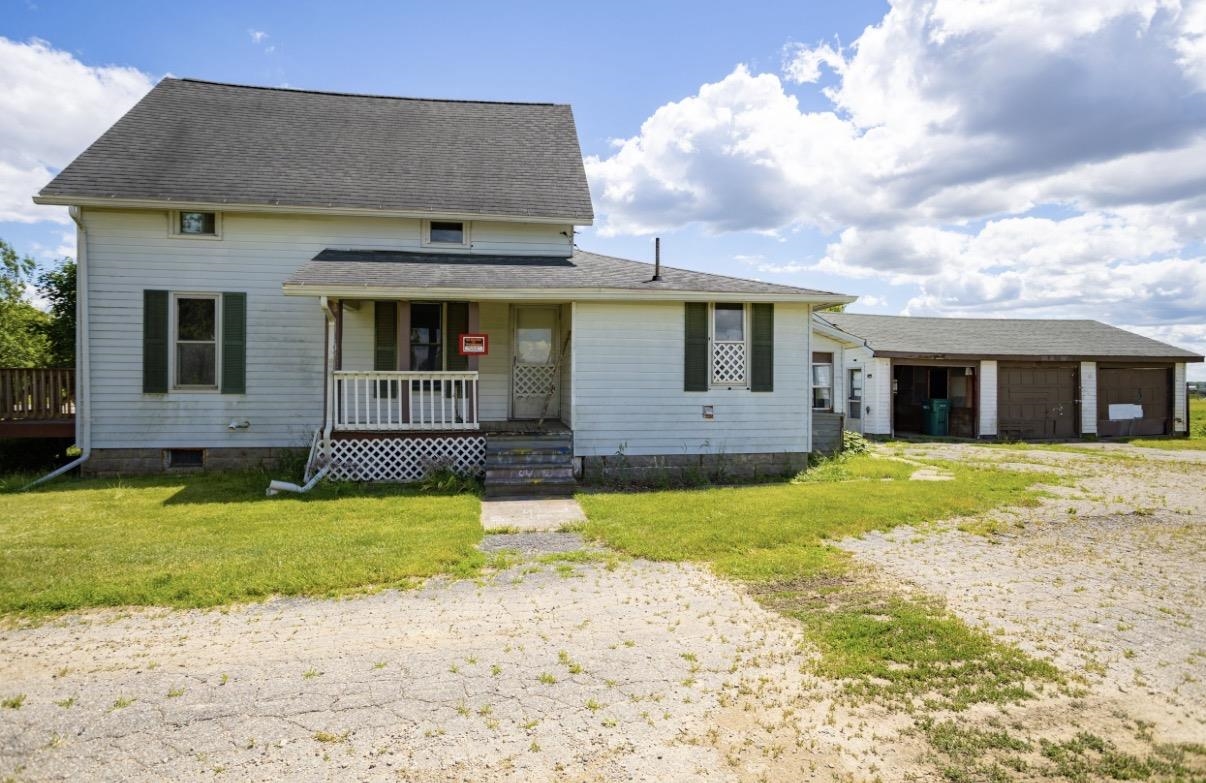 1711 North Sheridan Road Lennon, MI 48449 - Photo 2 of 16