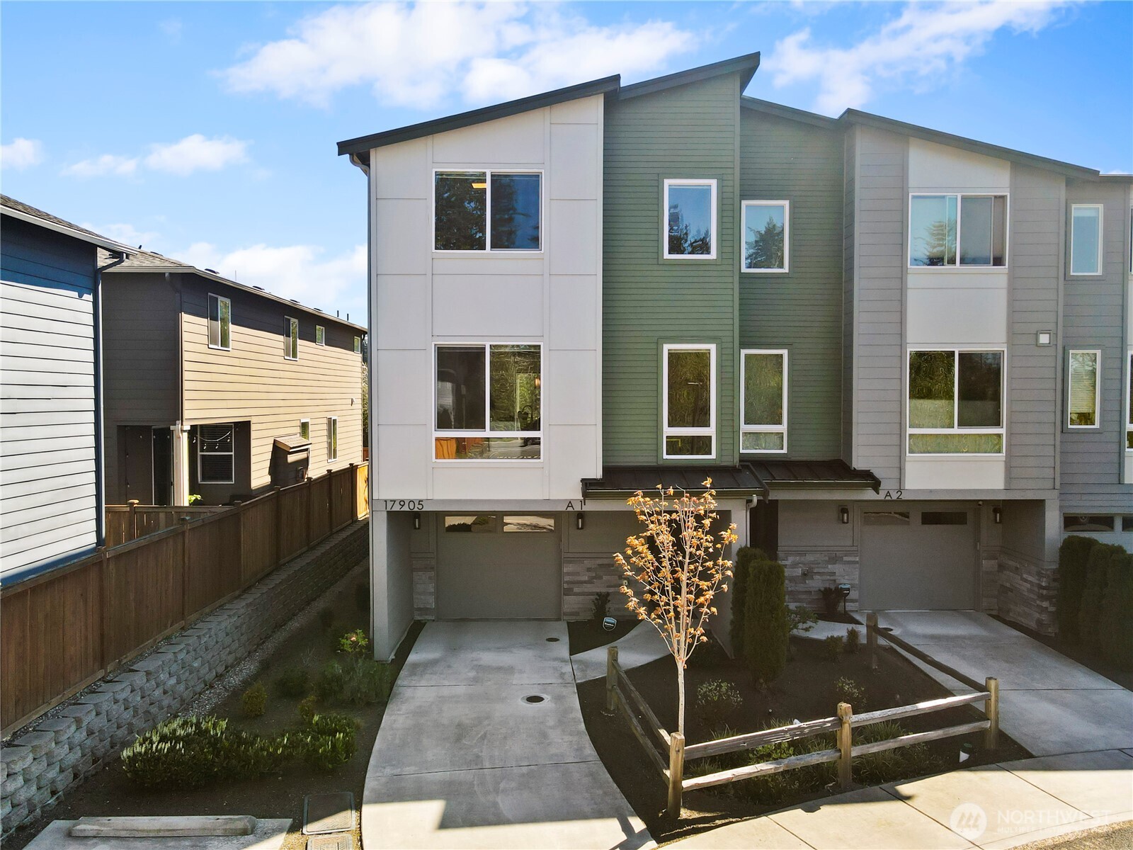 a view of a back yard of the house