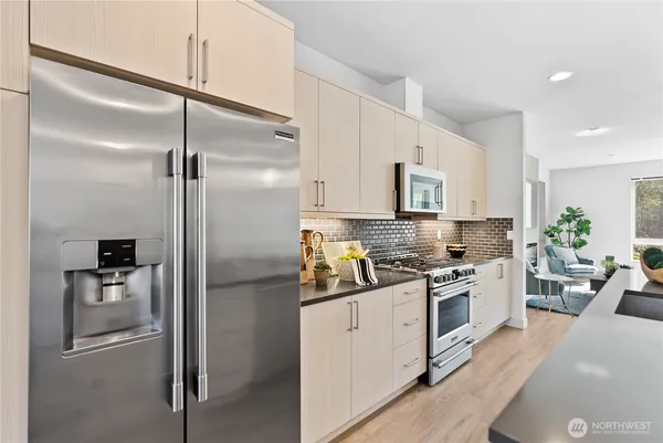 $3,595 | 17905 35th Avenue Southeast, Unit A1, Bothell, WA 98012