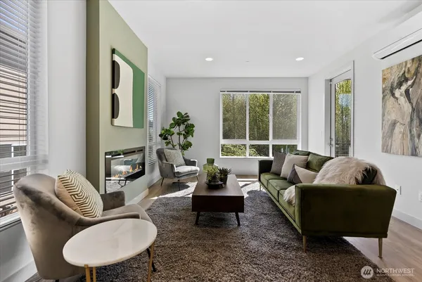 $3,595 | 17905 35th Avenue Southeast, Unit A1, Bothell, WA 98012