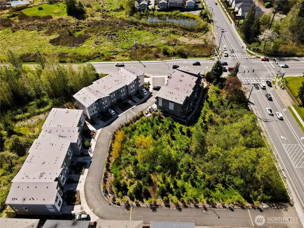 $3,595 | 17905 35th Avenue Southeast, Unit A1, Bothell, WA 98012