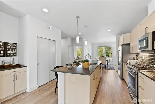 $3,595 | 17905 35th Avenue Southeast, Unit A1, Bothell, WA 98012