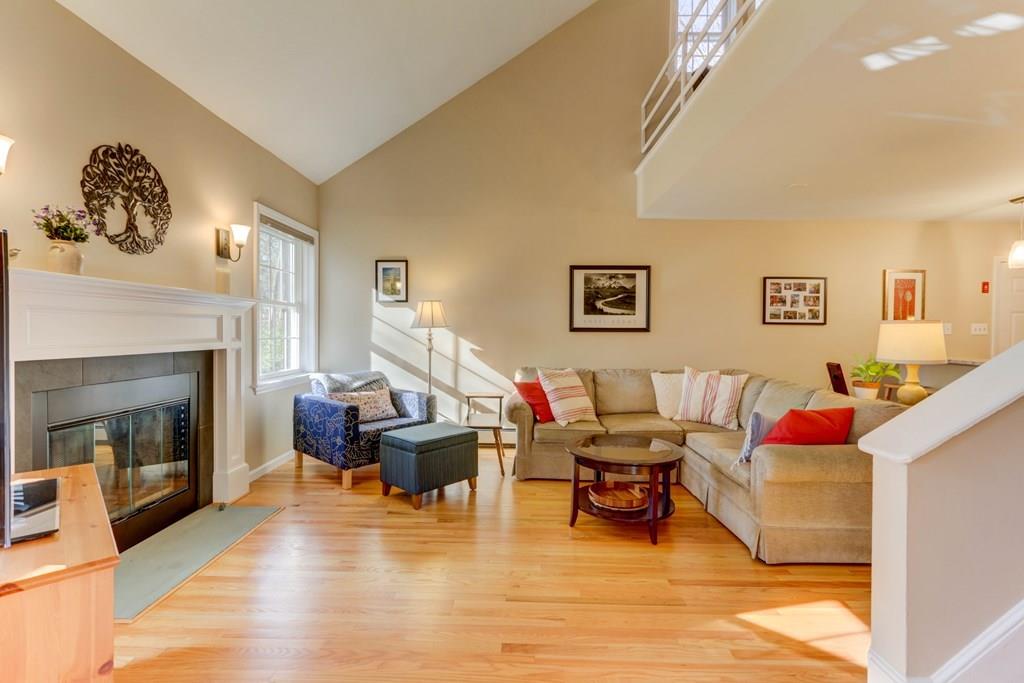 9 Autumn Road Medway, MA 02053 - Photo 6 of 38 Gallery Image 6