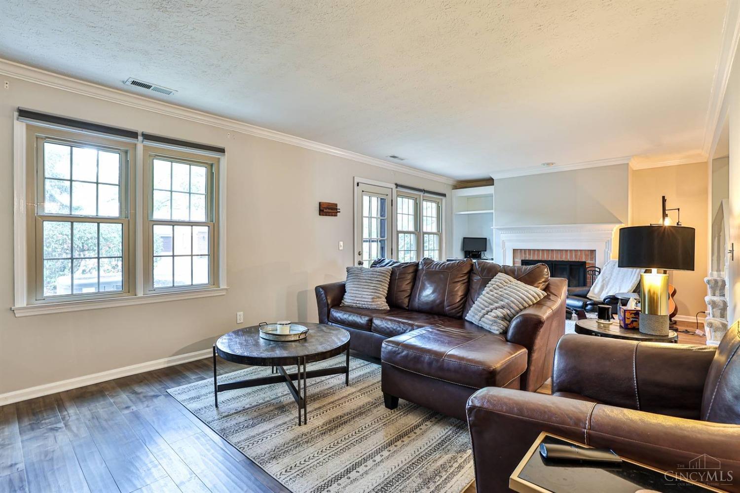 502 Shakerdale Road Montgomery, OH 45242 - Photo 4 of 27