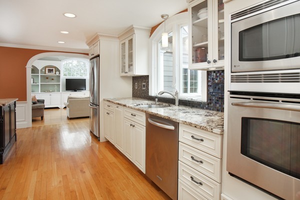 4 Worthen Road Winchester, MA 01890 - Photo 3 of 30