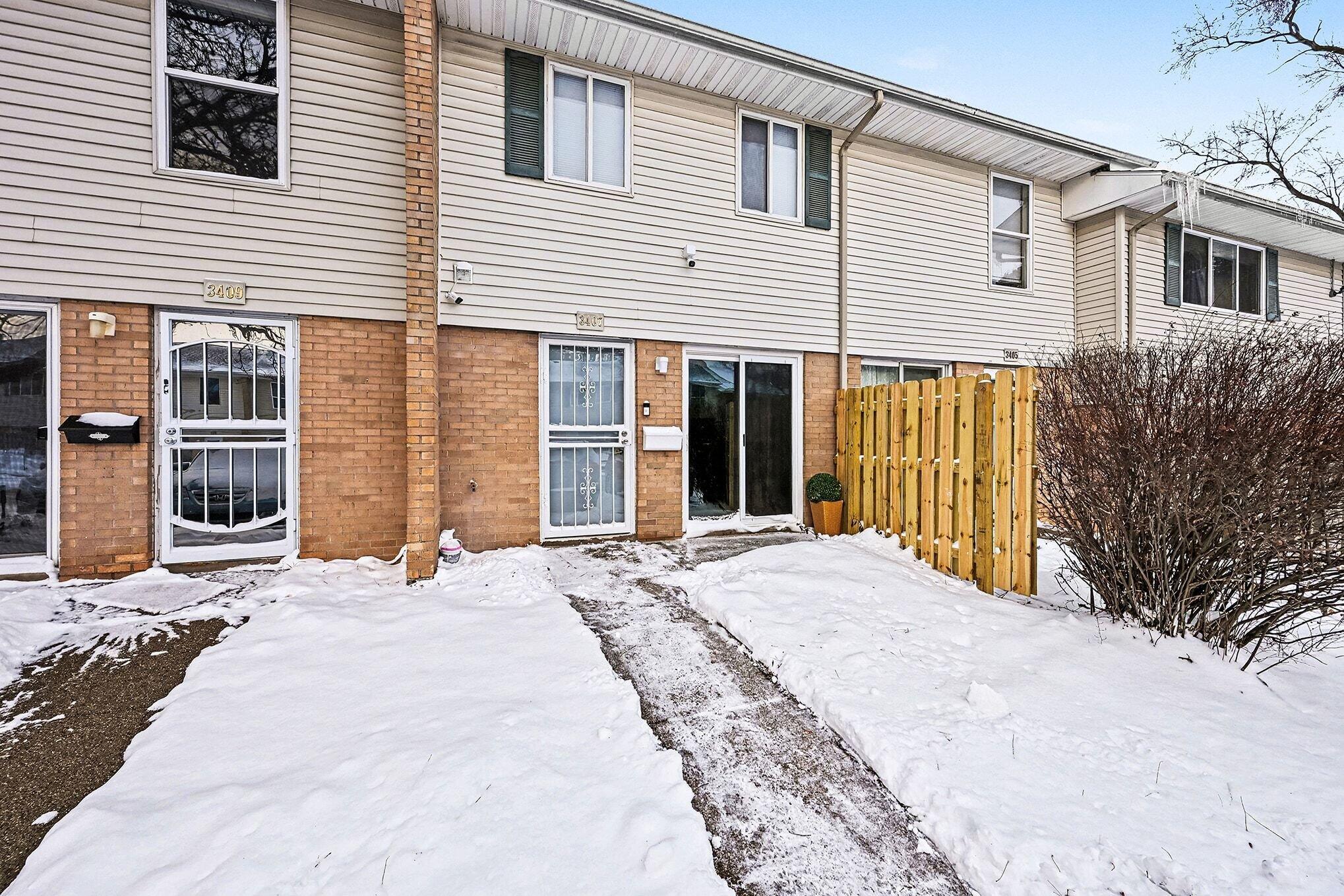 3407 Kenbrooke Court Kalamazoo, MI 49006 - Photo 1 of 20 Condo Exterior