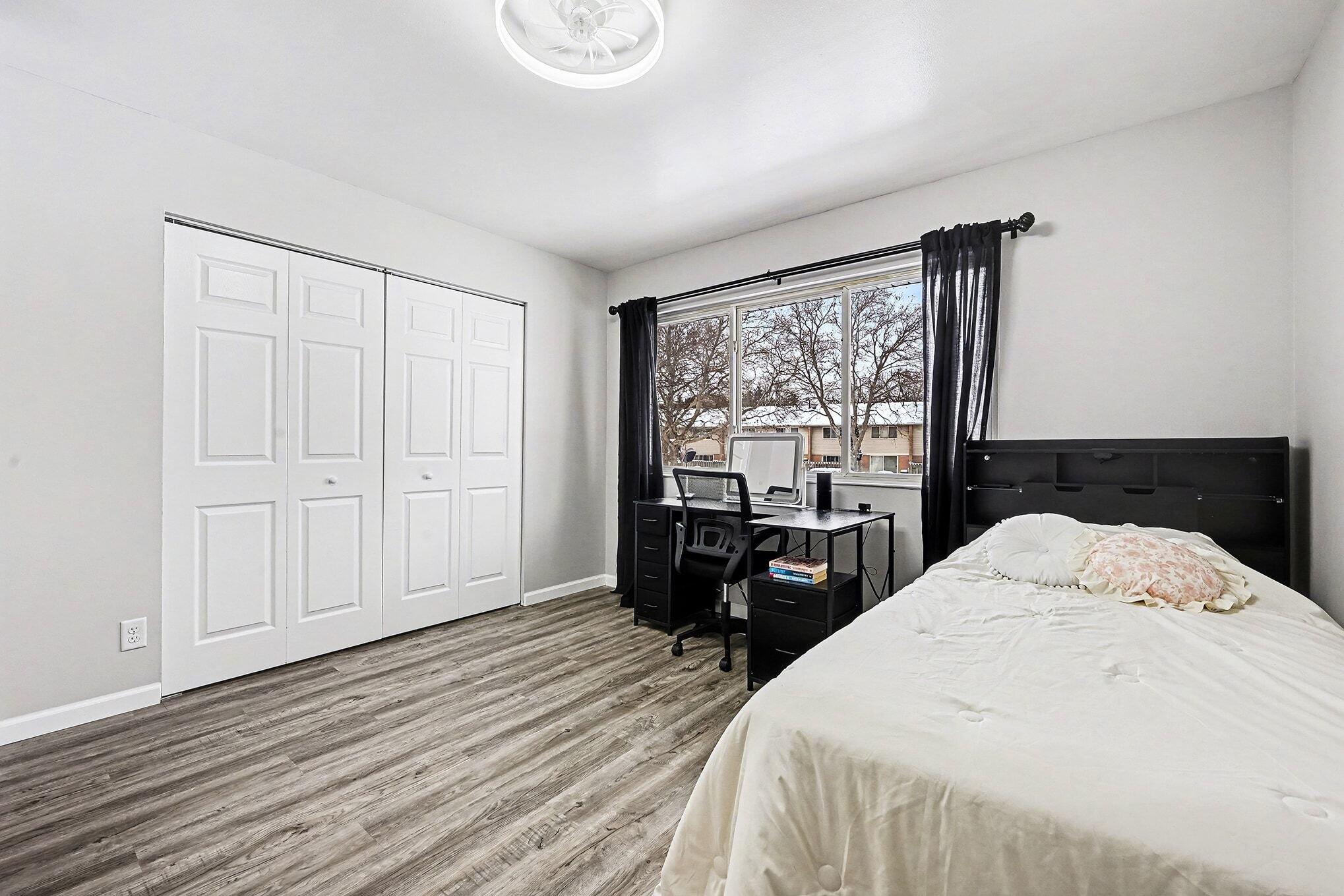 3407 Kenbrooke Court Kalamazoo, MI 49006 - Photo 17 of 20 Bedroom 2