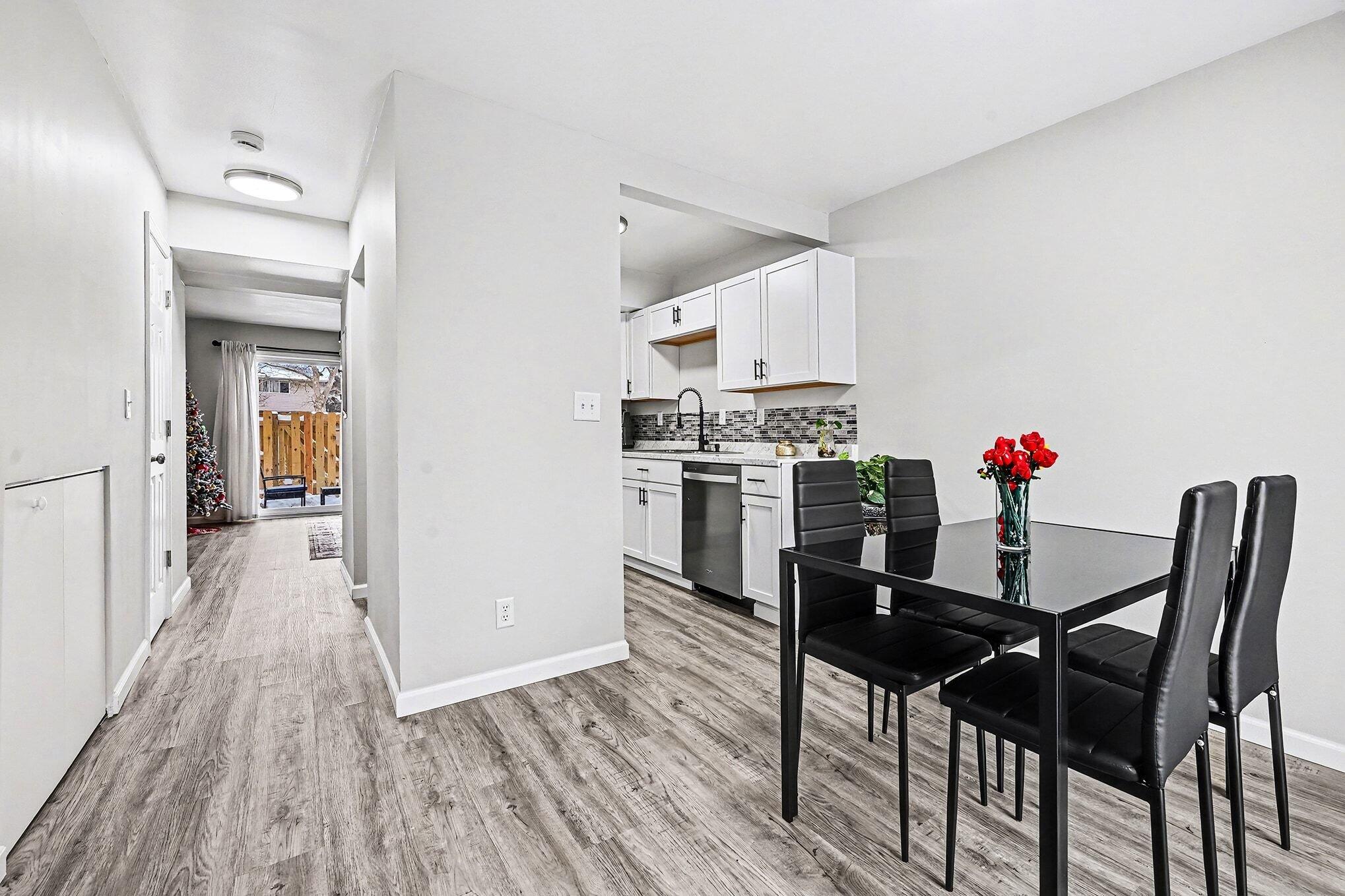 3407 Kenbrooke Court Kalamazoo, MI 49006 - Photo 2 of 20 Dining Room and Kitchen
