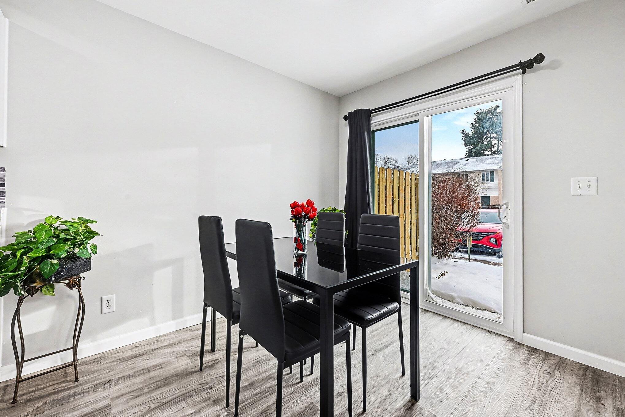 3407 Kenbrooke Court Kalamazoo, MI 49006 - Photo 3 of 20 Dining Room