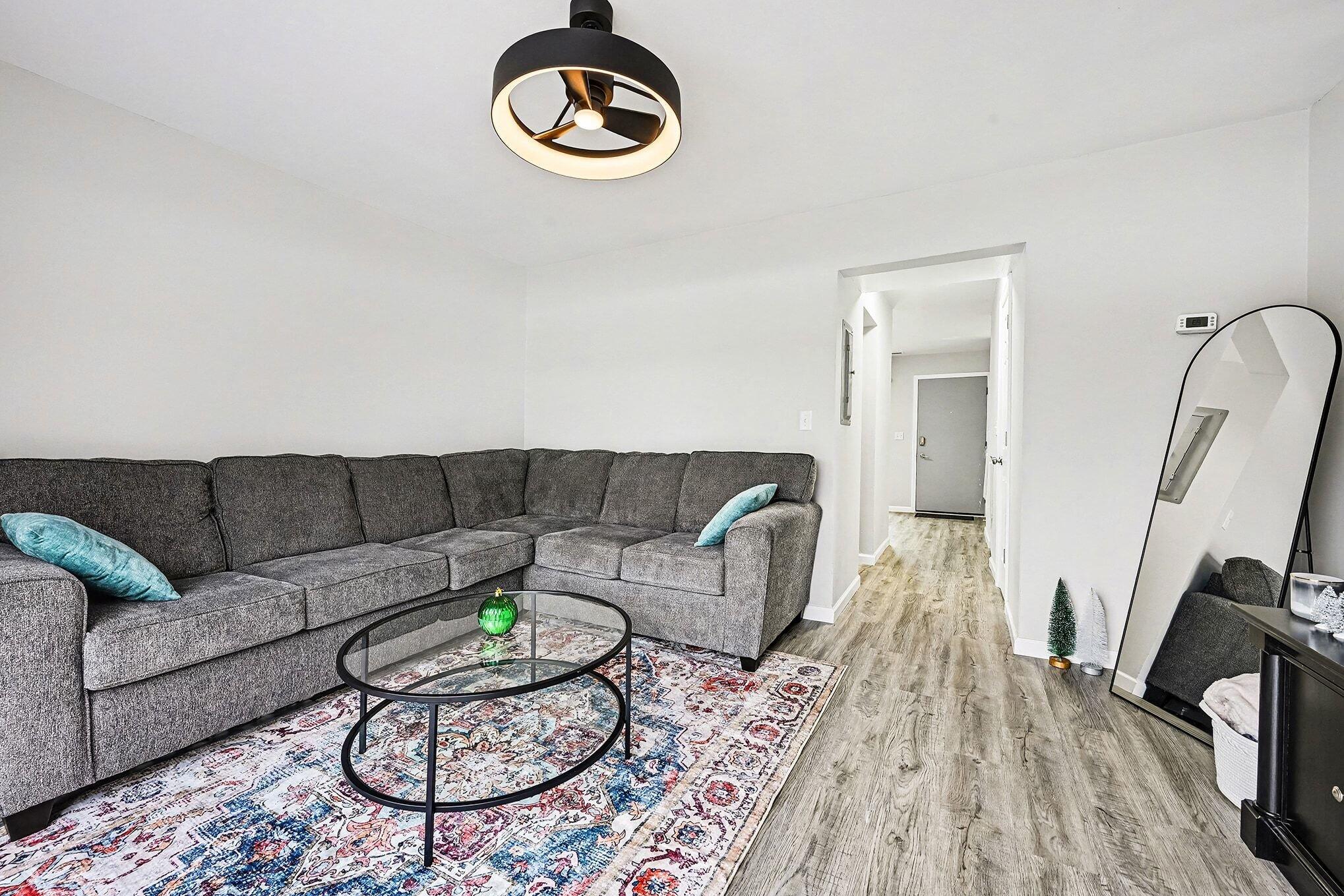 3407 Kenbrooke Court Kalamazoo, MI 49006 - Photo 9 of 20 Living Room