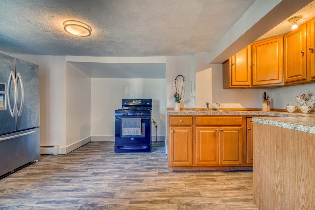 11 Cottage Street Lowell, MA 01852 - Photo 7 of 23