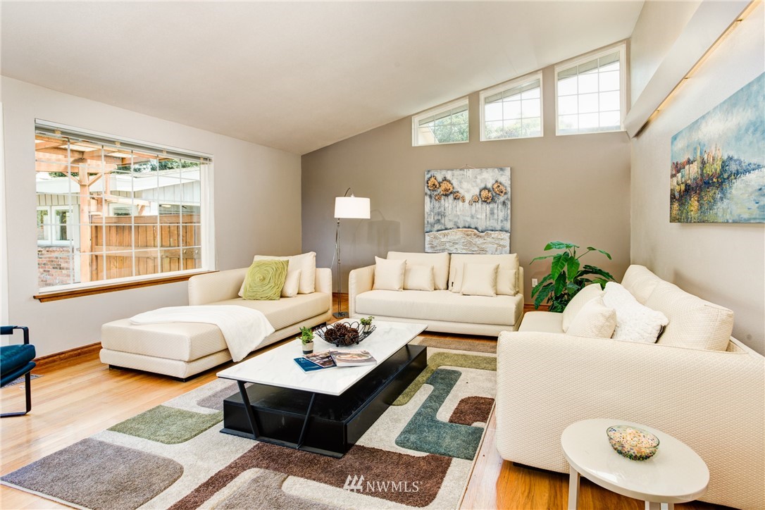 11238 Southeast 182nd Street Renton, WA 98055 - Photo 2 of 23