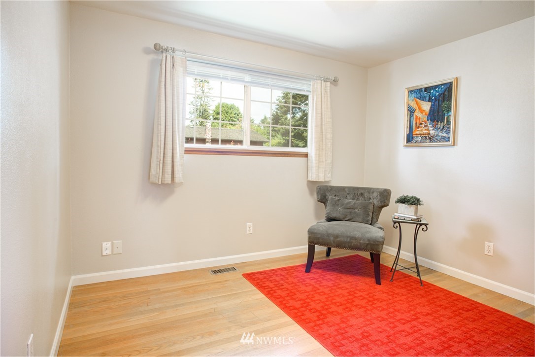 11238 Southeast 182nd Street Renton, WA 98055 - Photo 12 of 23