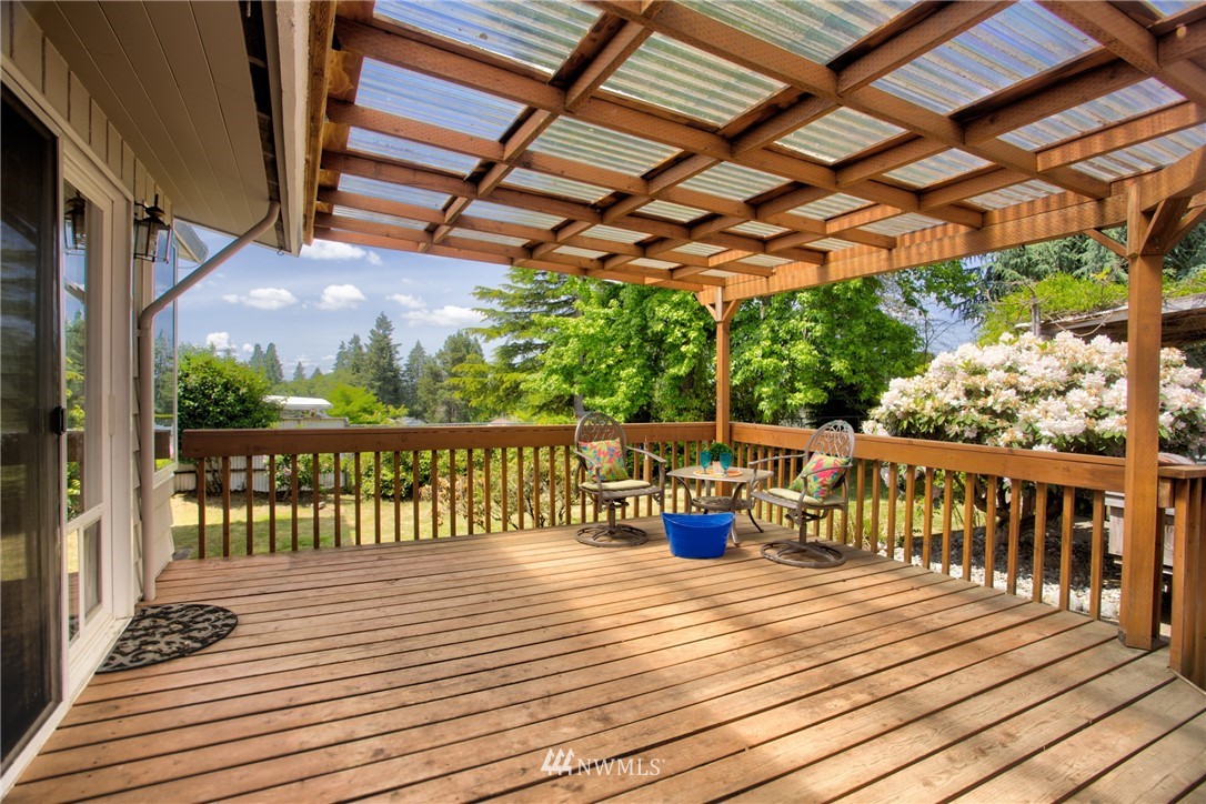11238 Southeast 182nd Street Renton, WA 98055 - Photo 16 of 23