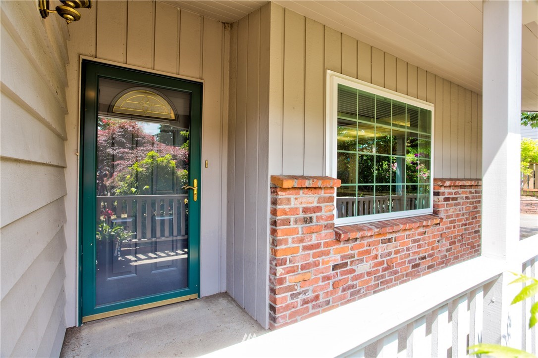 11238 Southeast 182nd Street Renton, WA 98055 - Photo 4 of 23