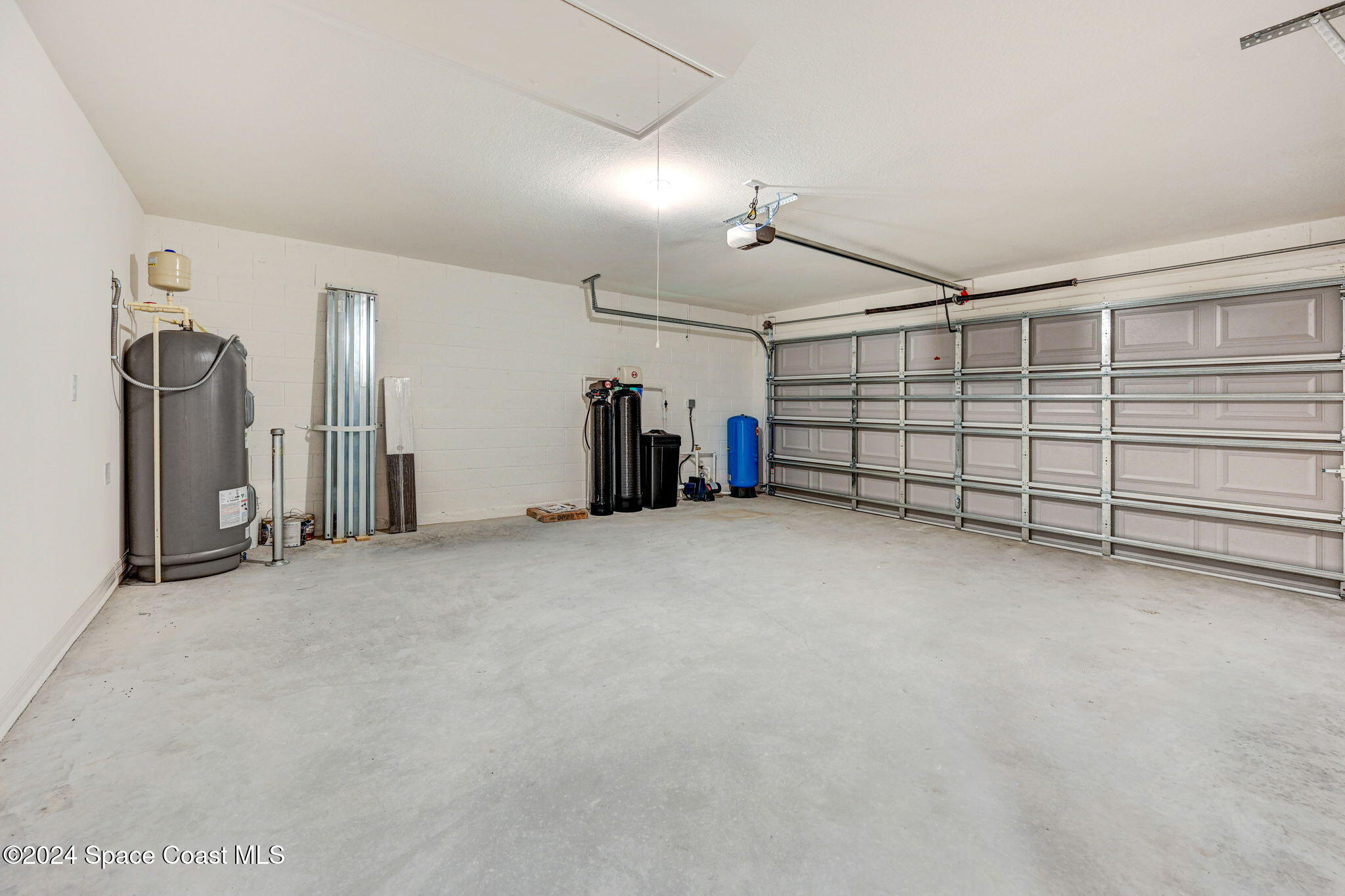 2939 Tishman Road Southeast Palm Bay, FL 32909 - Photo 28 of 34 2 Car Garage