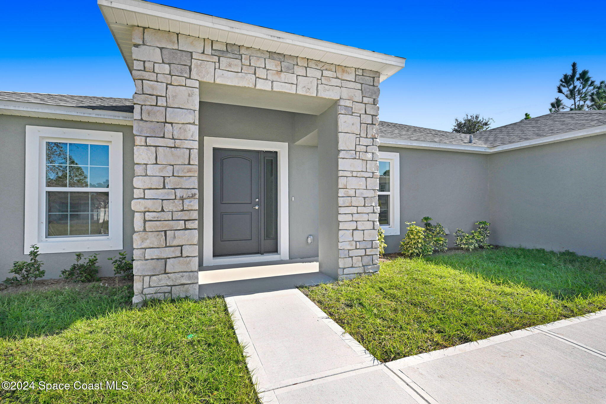 2939 Tishman Road Southeast Palm Bay, FL 32909 - Photo 3 of 34 9-web-or-mls-DSC_8690
