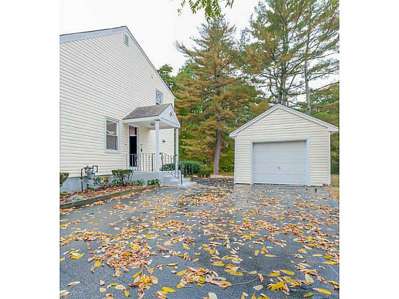 236 Sowams Road Barrington, RI 02806 - Photo 4 of 25 Exterior Front.