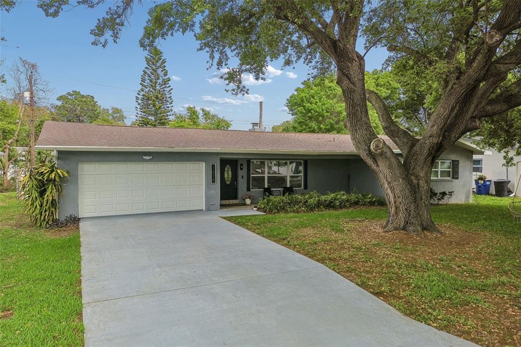 1618 Barry Road Clearwater, FL 33756 - Photo 4 of 71