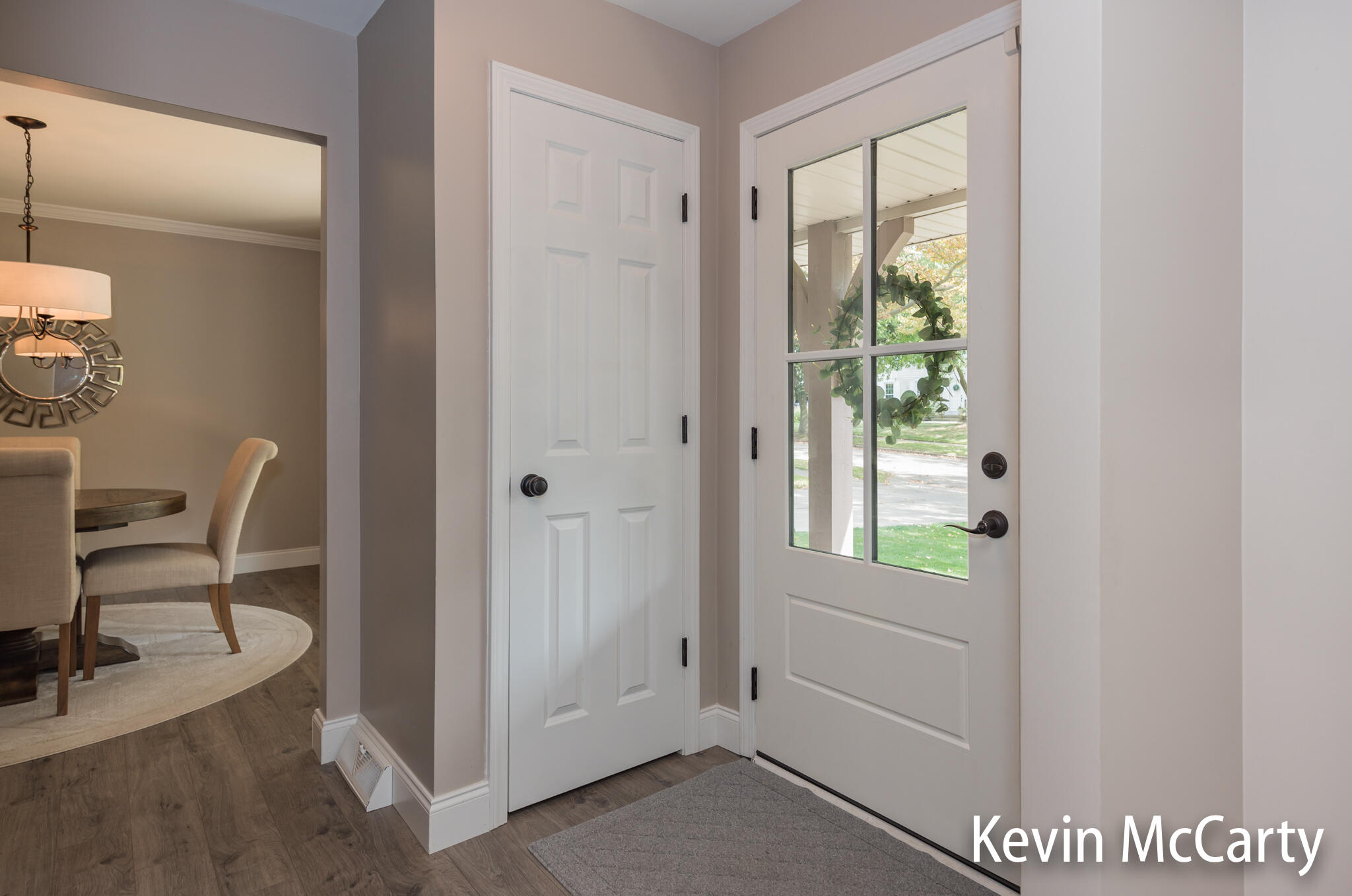 2_Entrance-1