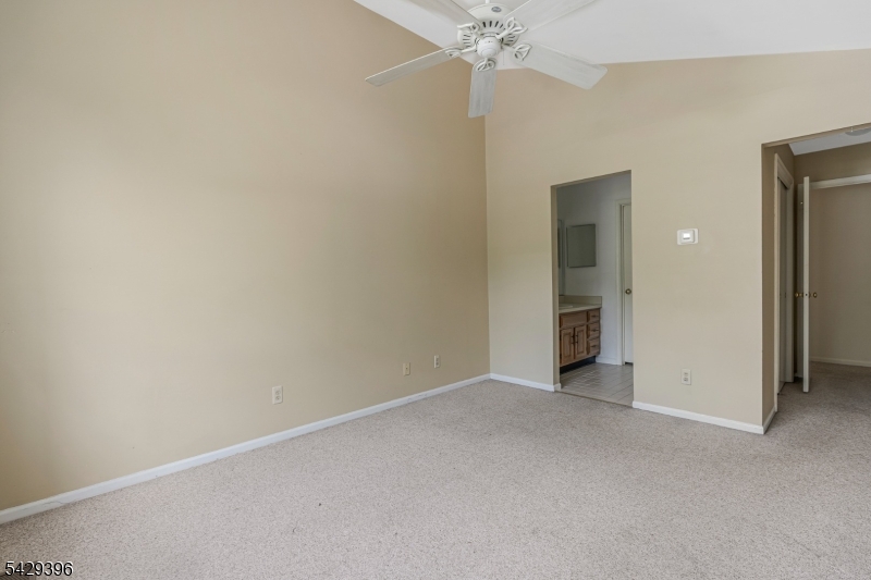 44 Spruce Court Bedminster, NJ 07921 - Photo 20 of 32