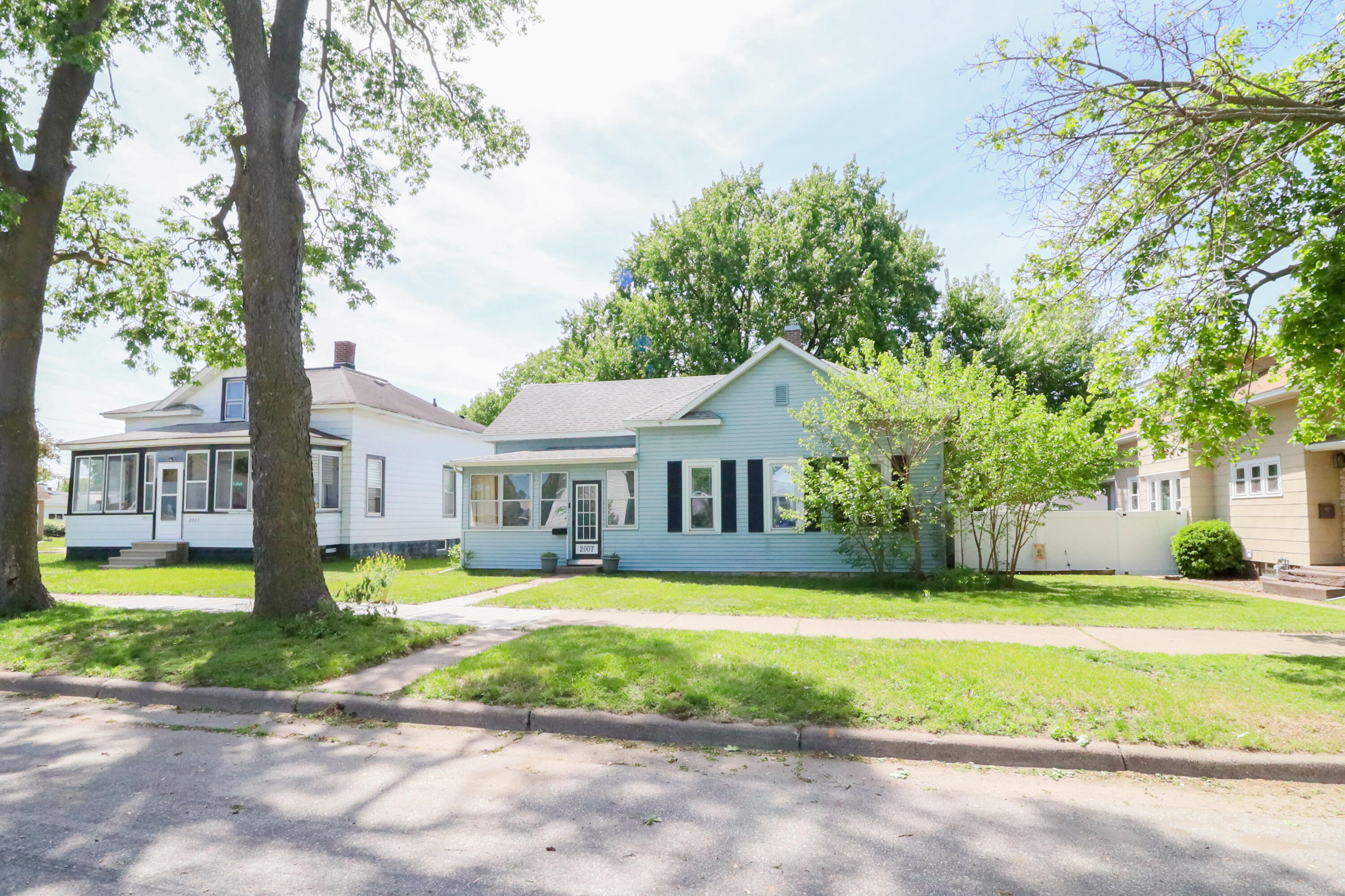 2007 Kane Street La Crosse, WI 54603 - Photo 2 of 29 477A1942