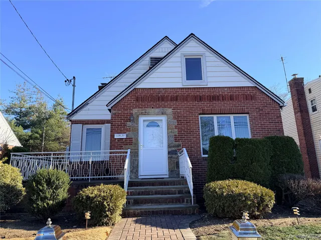 $4,200 | 142 Kamda Boulevard, New Hyde Park, NY 11040