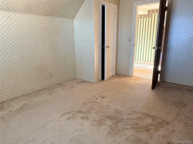 $4,200 | 142 Kamda Boulevard, New Hyde Park, NY 11040