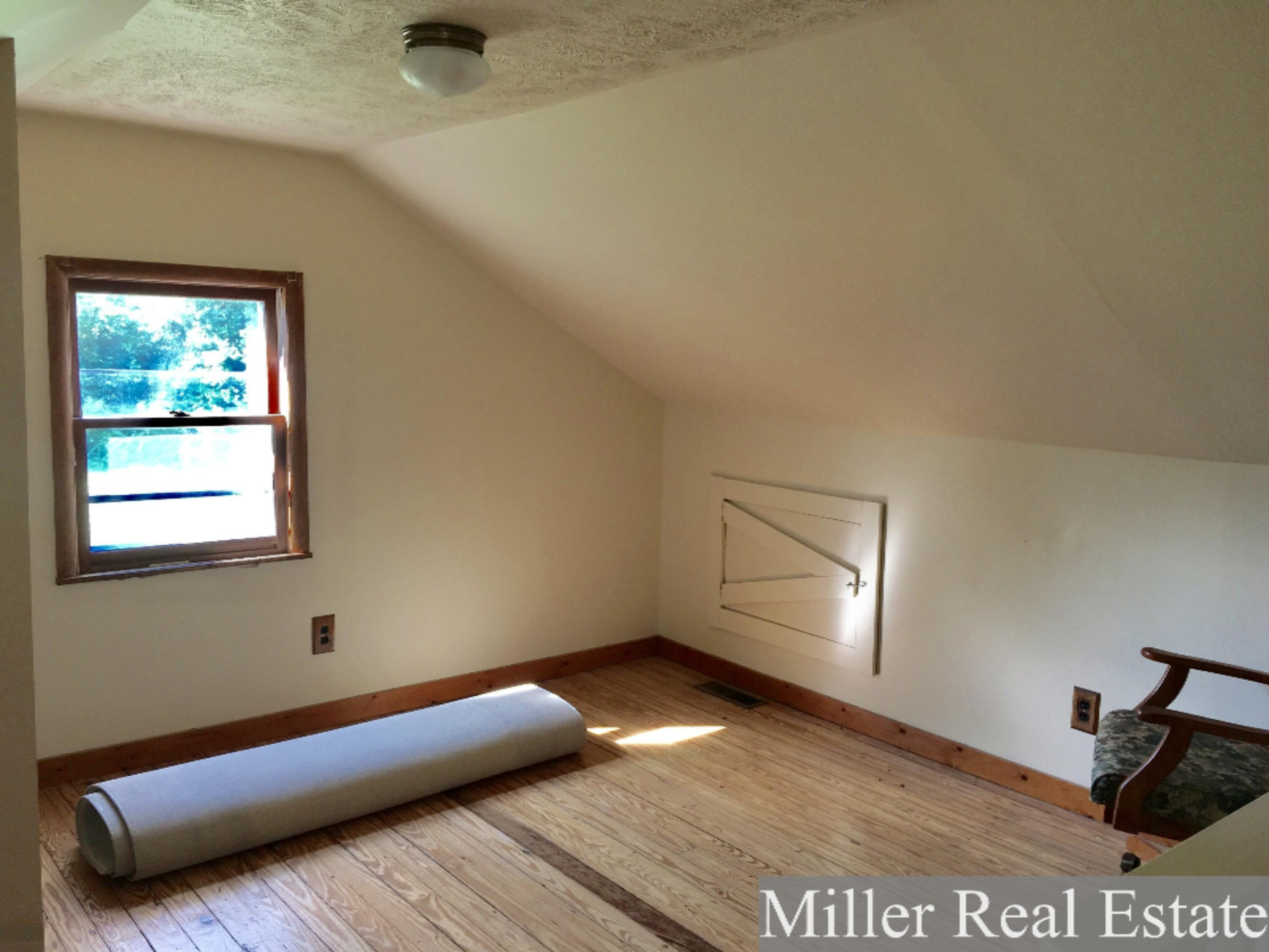 1800 Maple Grove Road Hastings, MI 49058 - Photo 12 of 18 Photo Aug 08, 10 19 52