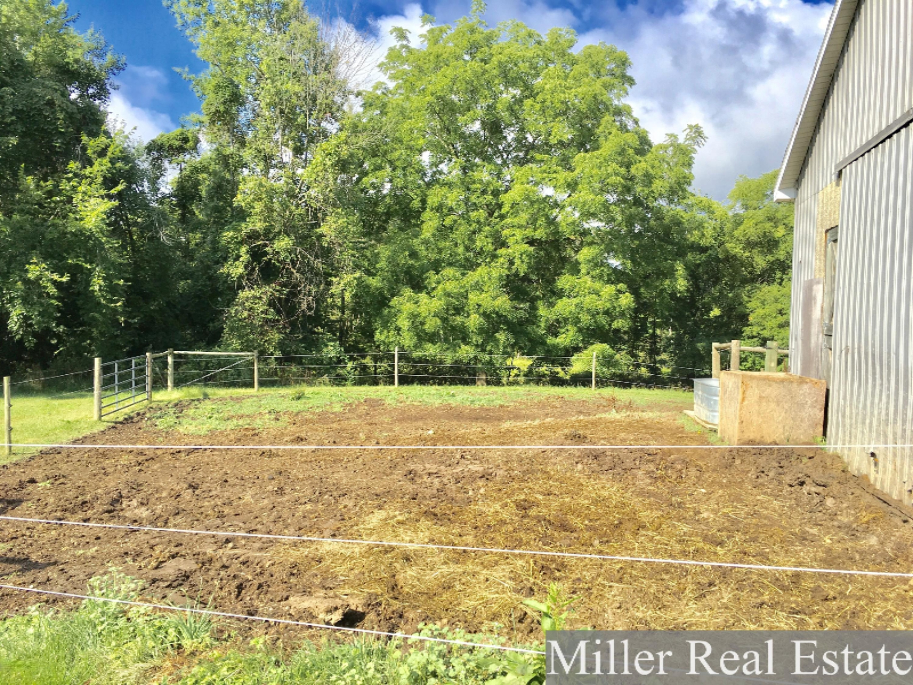 1800 Maple Grove Road Hastings, MI 49058 - Photo 15 of 18 Photo Aug 08, 10 15 54