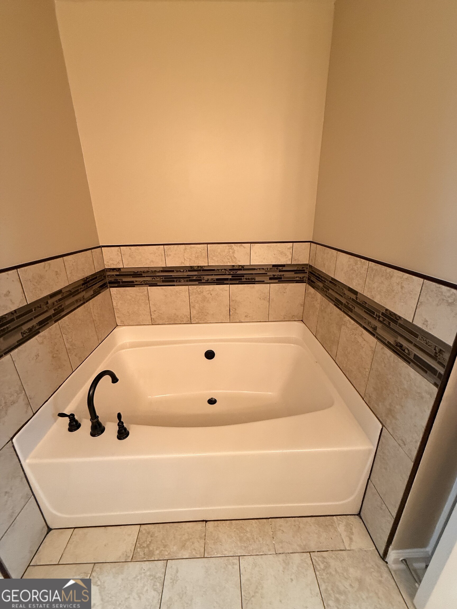 981 Brownstone Lane Southwest, Unit 17 Marietta, GA 30064 - Photo 16 of 33