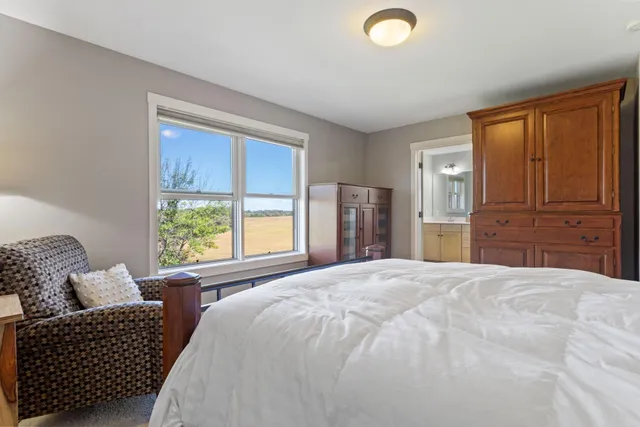 $615,000 | 11446 Balsam Way, Woodbury, MN 55129