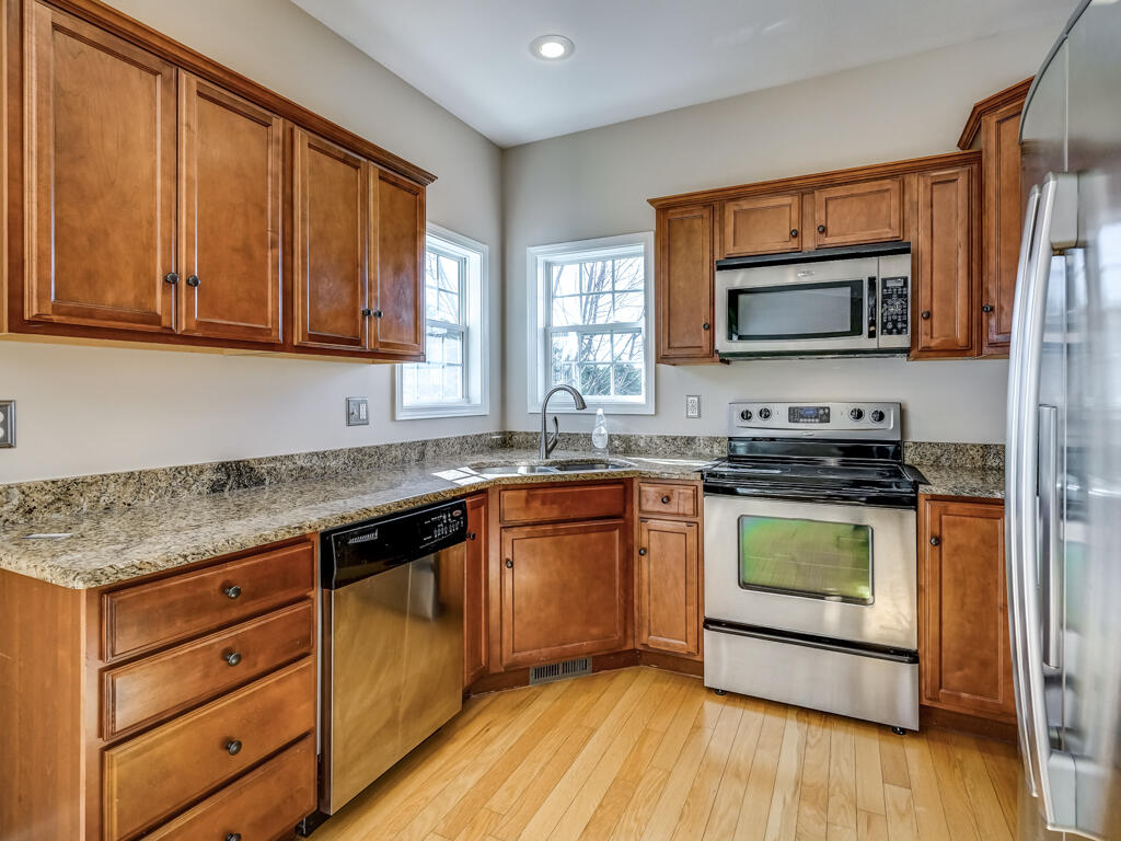 167 Azalea Ridge Johnson City, TN 37601 - Photo 27 of 48 167 Azalea Ridge MLS027 (1)
