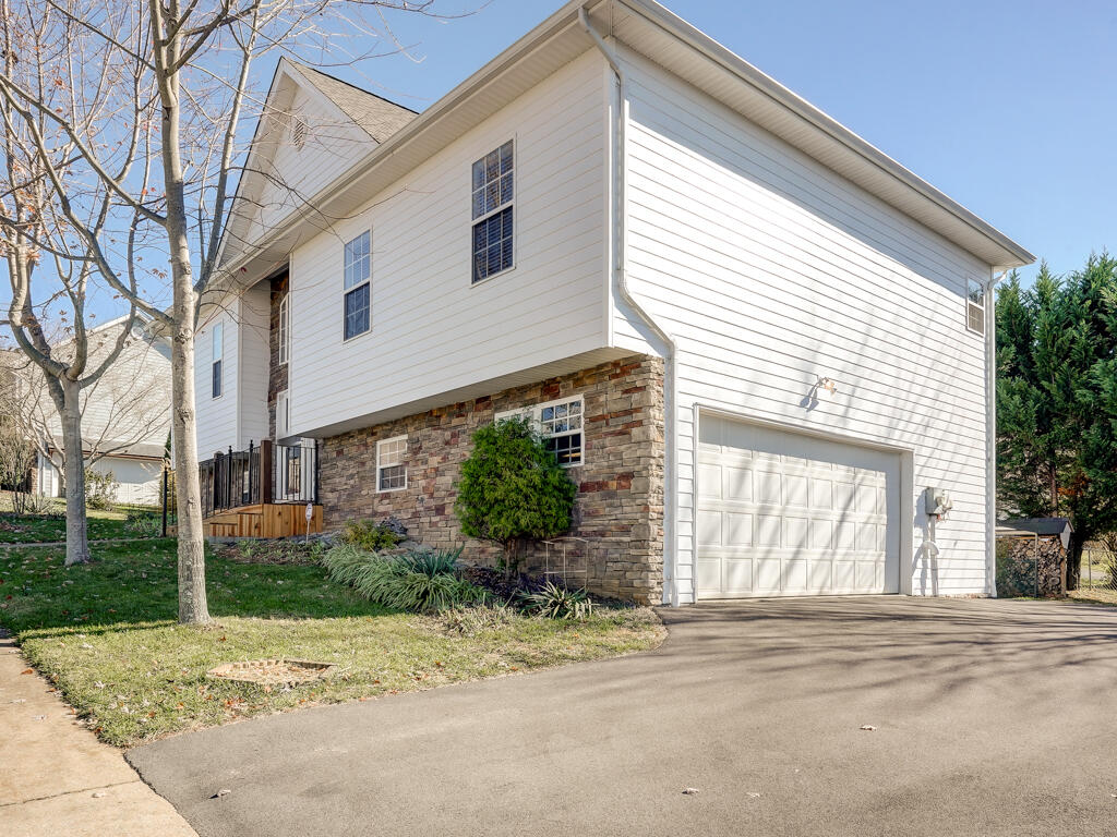 167 Azalea Ridge Johnson City, TN 37601 - Photo 5 of 48 167 Azalea Ridge MLS005 (1)