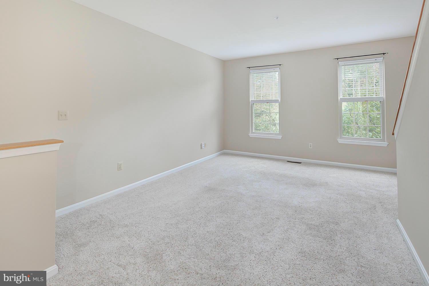 31 Bank Spring Owings Mills, MD 21117 - Photo 6 of 30 Living Room