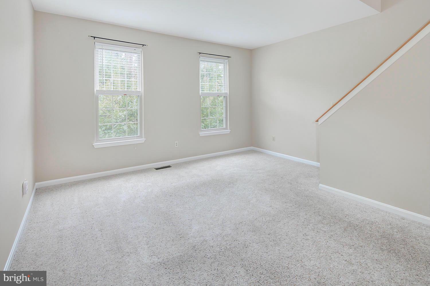 31 Bank Spring Owings Mills, MD 21117 - Photo 7 of 30 Living Room