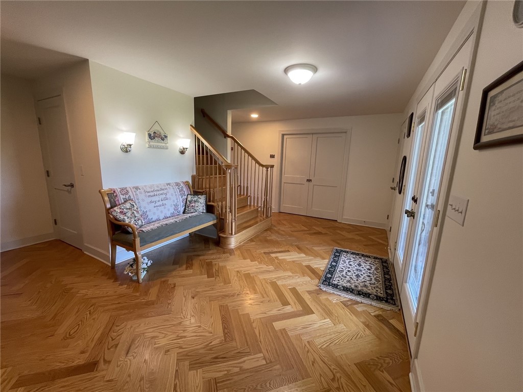 817 Whittier Road Ogden, NY 14559 - Photo 9 of 48 Foyer