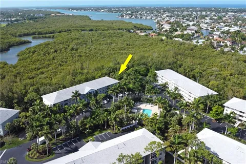 $325,000 | 3031 Sandpiper Bay Circle, Unit F106, Naples, FL 34112