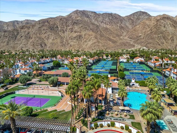 $989,000 | 76919 Calle Mazatlan, La Quinta, CA 92253