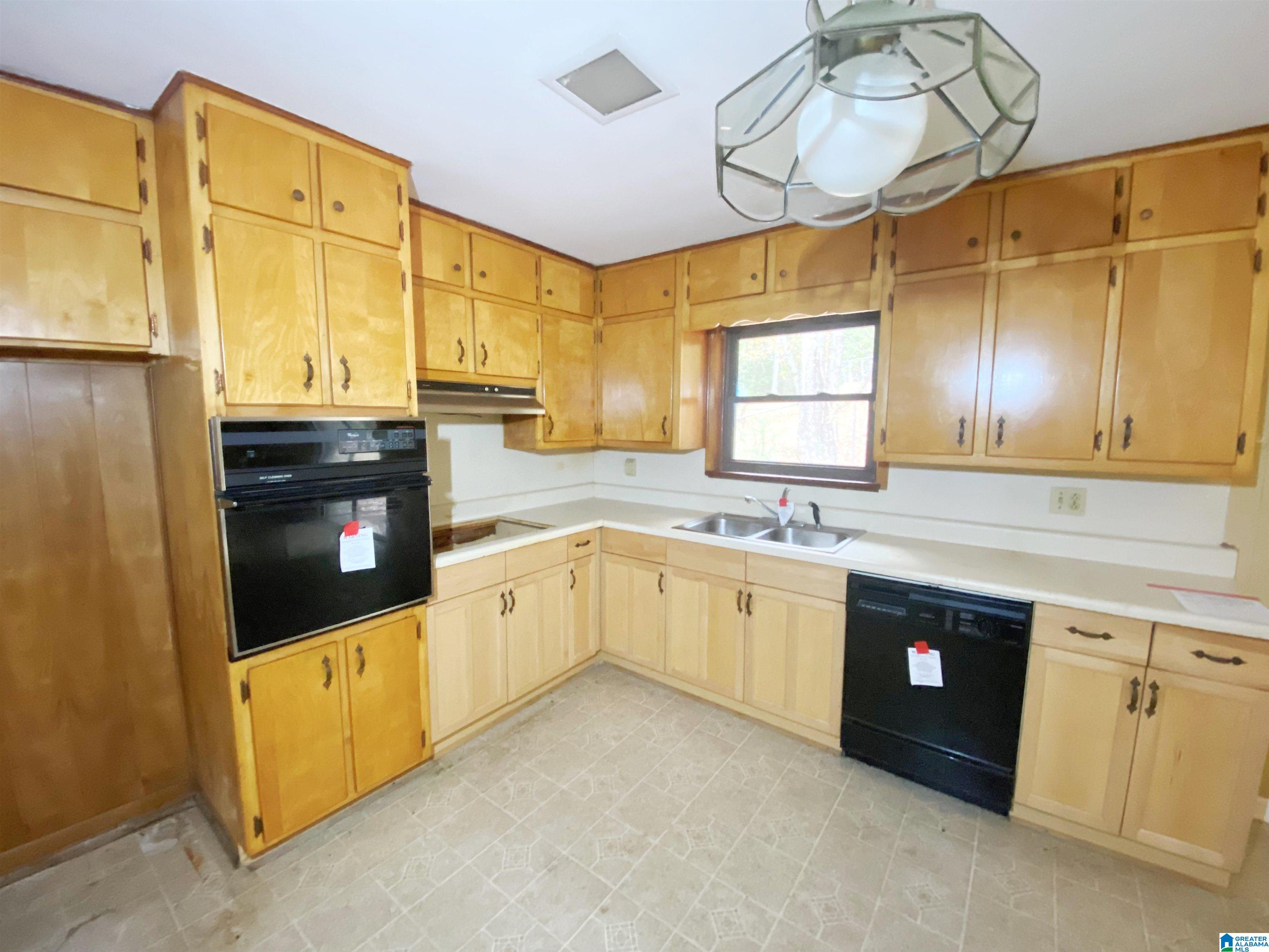 1428 5 Mile Road Birmingham, AL 35215 - Photo 3 of 40