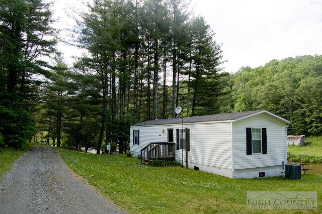 585 Edna Perry Road Crumpler, NC 28617 - Photo 1 of 11 Gallery Image 1