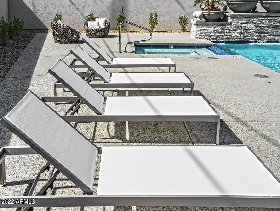 425 West Osborn Road, Unit 406 Phoenix, AZ 85013 - Photo 9 of 24 a view of entryway and an outdoor space