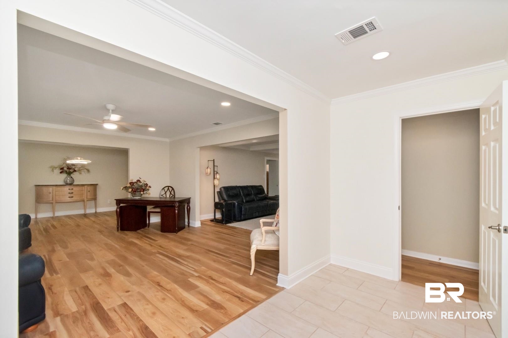 6005 Cherry Ridge Court Mobile, AL 36609 - Photo 3 of 25