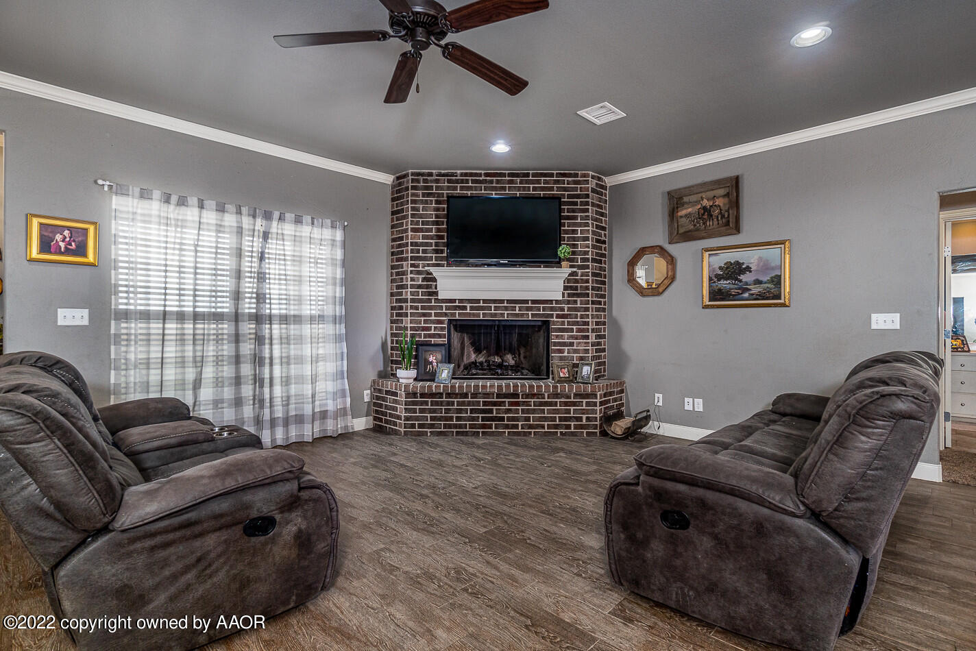 15421 Dowell Road Amarillo, TX 79119 - Photo 4 of 25 Living Room