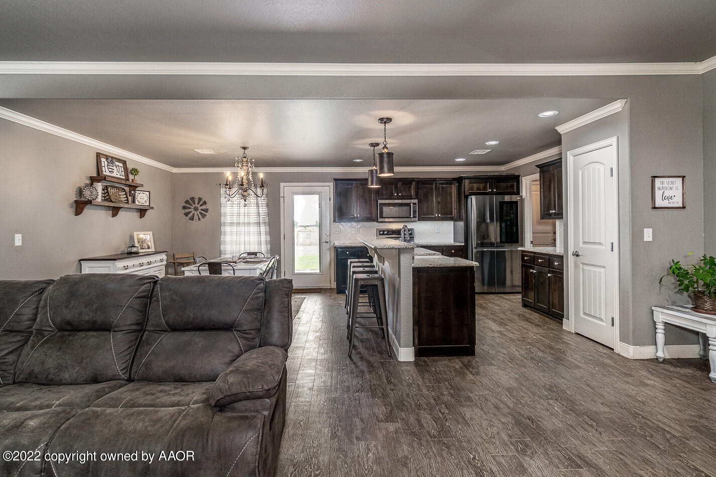 15421 Dowell Road Amarillo, TX 79119 - Photo 6 of 25 Living Room View 3