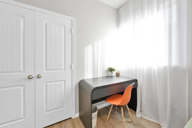 $3,800 | 9466 East Woodmark, Conroe, TX 77304