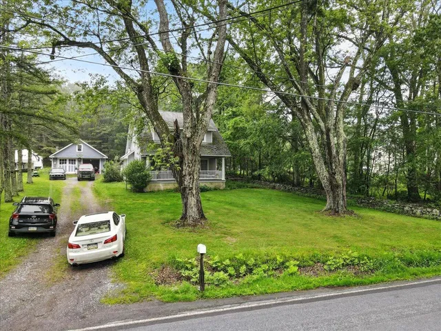 $279,900 | 300 Highway 590, Greeley, PA 18425