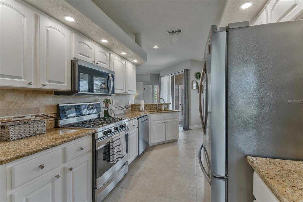 8706 Linebrook Drive Trinity, FL 34655 - Photo 14 of 41