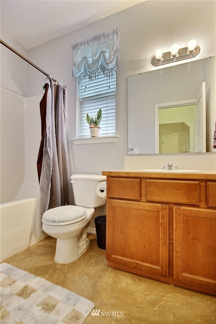 11645 Southeast 189th Place Renton, WA 98058 - Photo 11 of 25 Gallery Image 11
